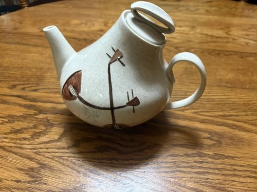 Vintage MCM  Red Wing Pottery LUTE SONG Teapot True China Line.   RARE