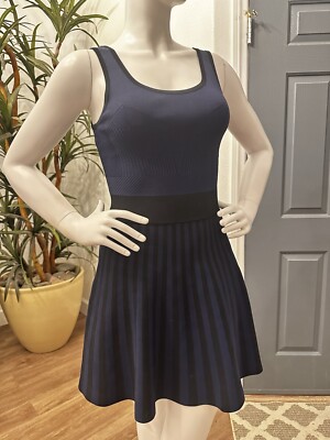 Guess Los Angeles Dress Women Sz M Fit Flare Stretch Midi Cocktail Career Party