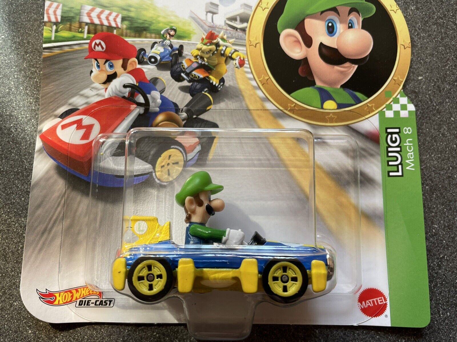 Hot Wheels Mario Kart Luigi Mach 8 GBG27 164 GBG25 Nintendo Auto Spielzeug