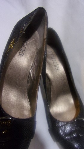 Moda Spana Women's BLACK Shimmer Snake Print High Heel Buckle Pumps SIZE 10 M - Picture 8 of 14
