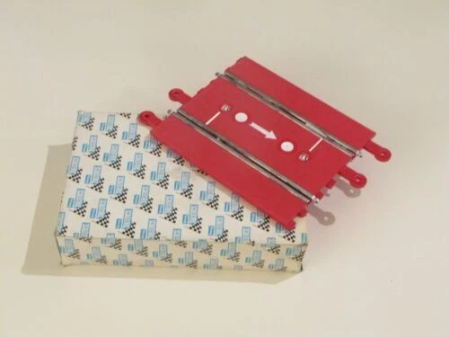 Piste elettriche per auto Scalextric e slot car