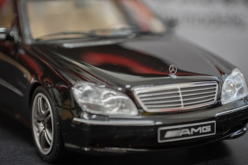 1:18 resin cars Mercedes-Benz W220 S65 AMG Black