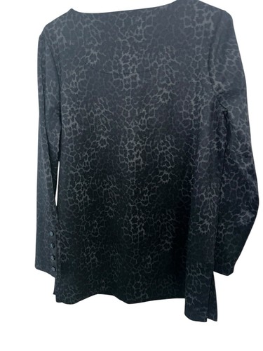 Chico's Leopard Print Ponte Tunic Top Womens M Black Gray Snap Sleeve Buttons - Picture 3 of 6