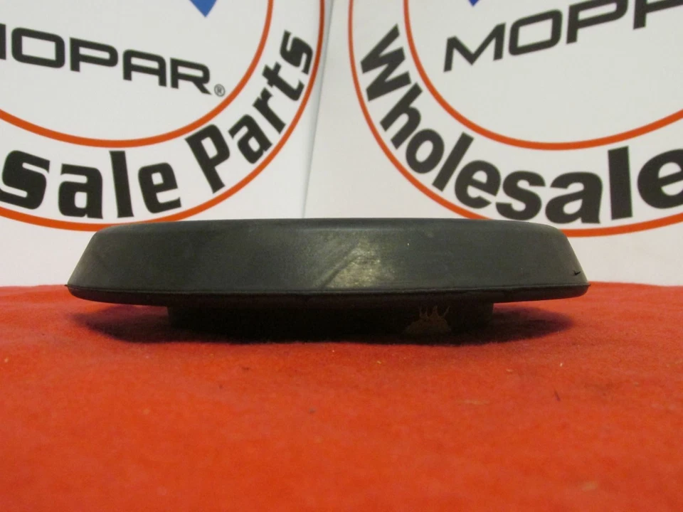 Aislador de resorte de suspensión delantera Dodge Ram 2500 3500 NUEVO OEM MOPAR Foto 4 de 4