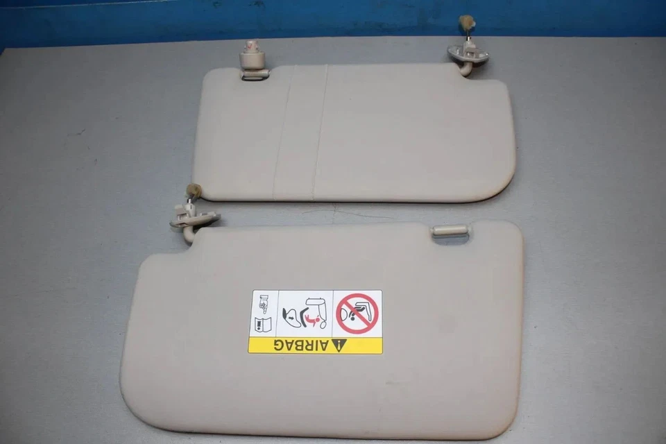 2x sun visor left and right Nissan X-Trail T32 manufactured 16 - Image 2 of 4