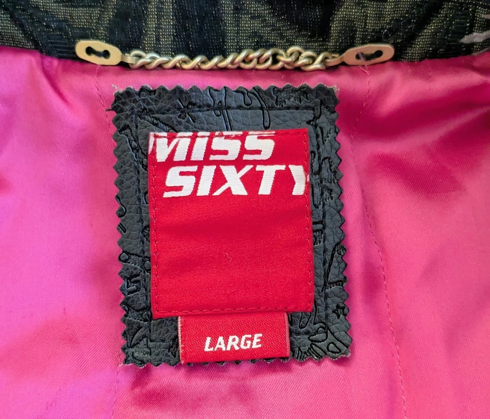 Abrigo Chaqueta Miss Sixty Talla Lg Jacquard Y2K Años 90 Rosa Satinado Forrado Grunge Gótico Foto 2 de 4