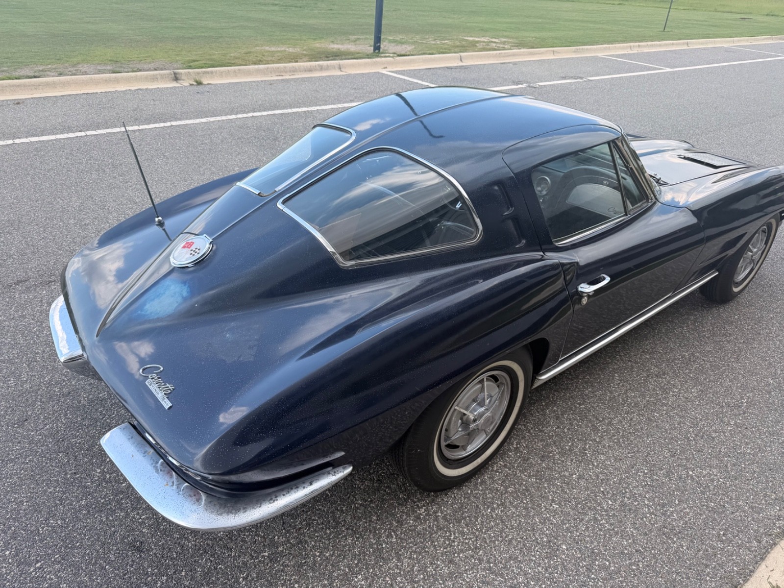 1963  Chevrolet Corvette   | C2 Corvette Photo 4