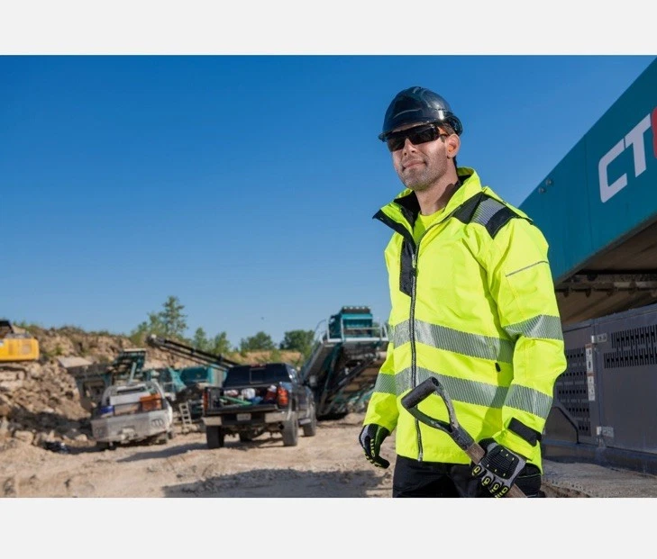 PORTWEST PW3 HI-VIS WINTER JACKET – T400 Safety Rain Reflective image 4