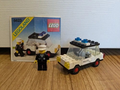 Vintage Lego Town: 6623 Police Car - 100% Complete with Instructions