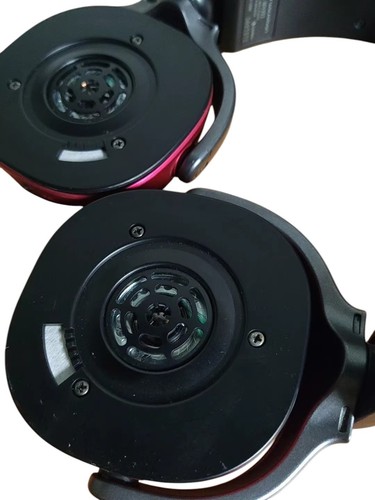 Used Sony 3 in 1 Walkman MP3 Player Speakers Headphones NWZ-WH303 (4GB) -Red - Picture 8 of 10
