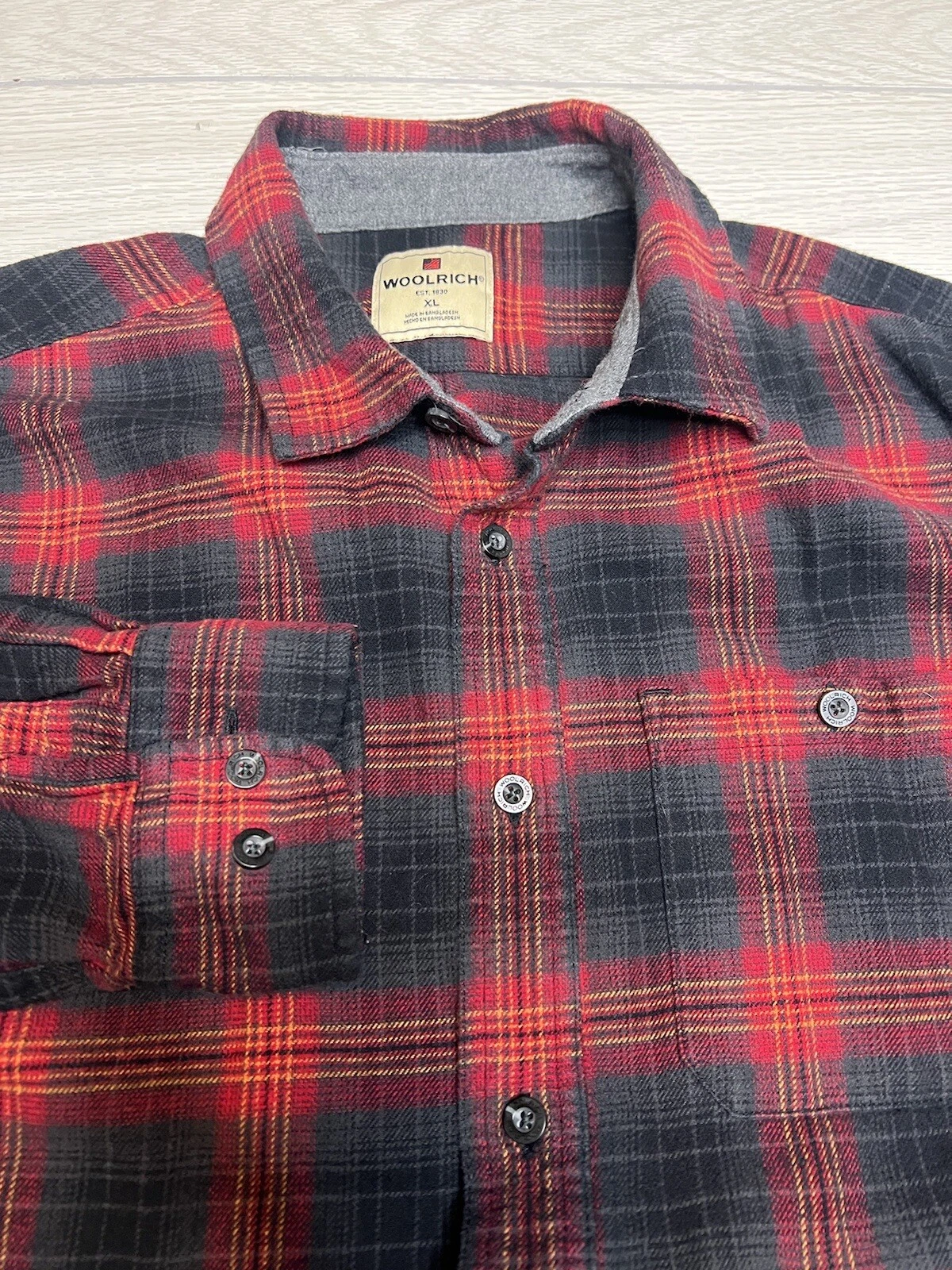 Woolrich Shirt Mens XL Red Black Plaid Checker Button Up Long Sleeve