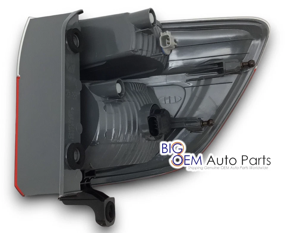 2011 2012 2013 Dodge Durango LH Driver Side Tail Lamp Light 55079137AG - Image 4 of 4