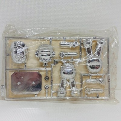 Nagasakiya 1998 Nintendo Super Mario 64 Plastic Model Kit Metal Mario
