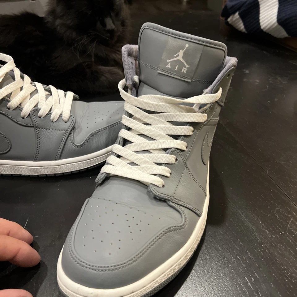 - Air Jordan 1 Mid Cool Grey. Size 11.5 554724-014 - Image 2 of 4