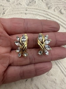 Trifari Rhinestone Marquise Round Gold Tone Clip Earrings Signed Floral Leaf Vtg