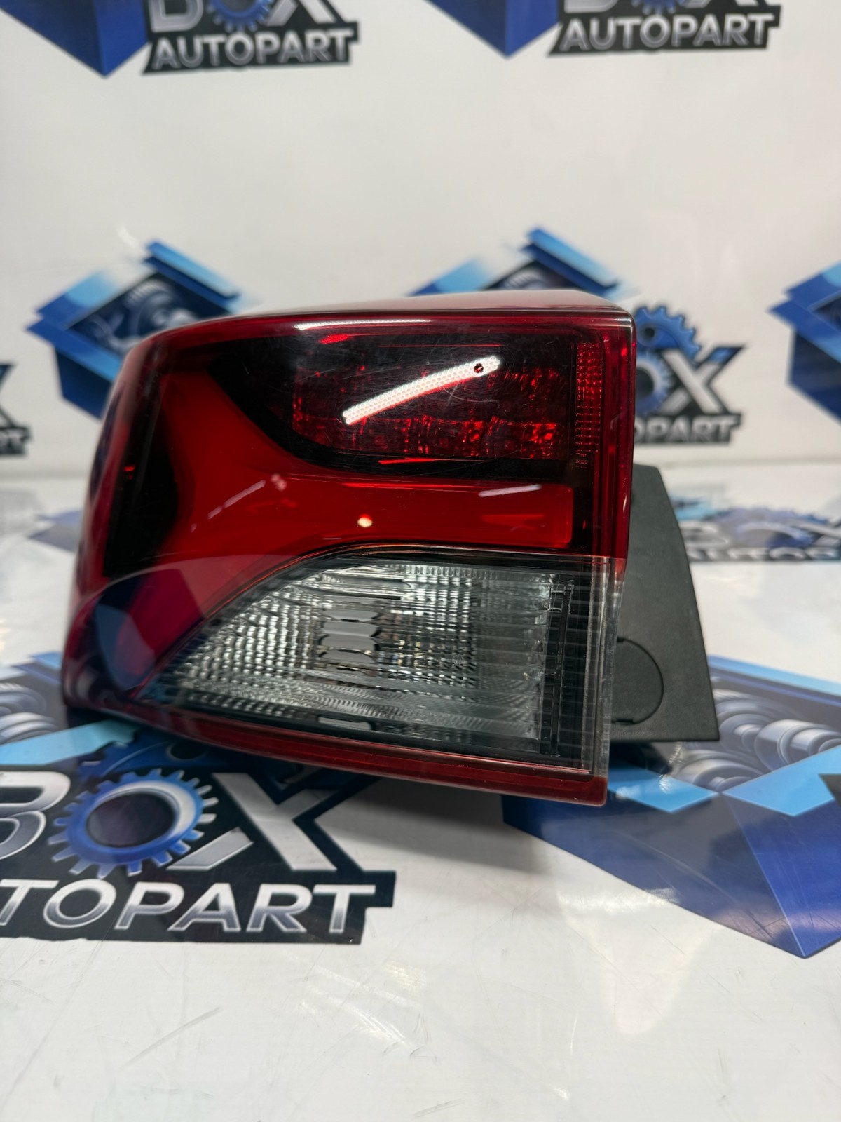 2021-2026 Chevrolet Trailblazer Left LH Rear Tail Light 42764065 OEM