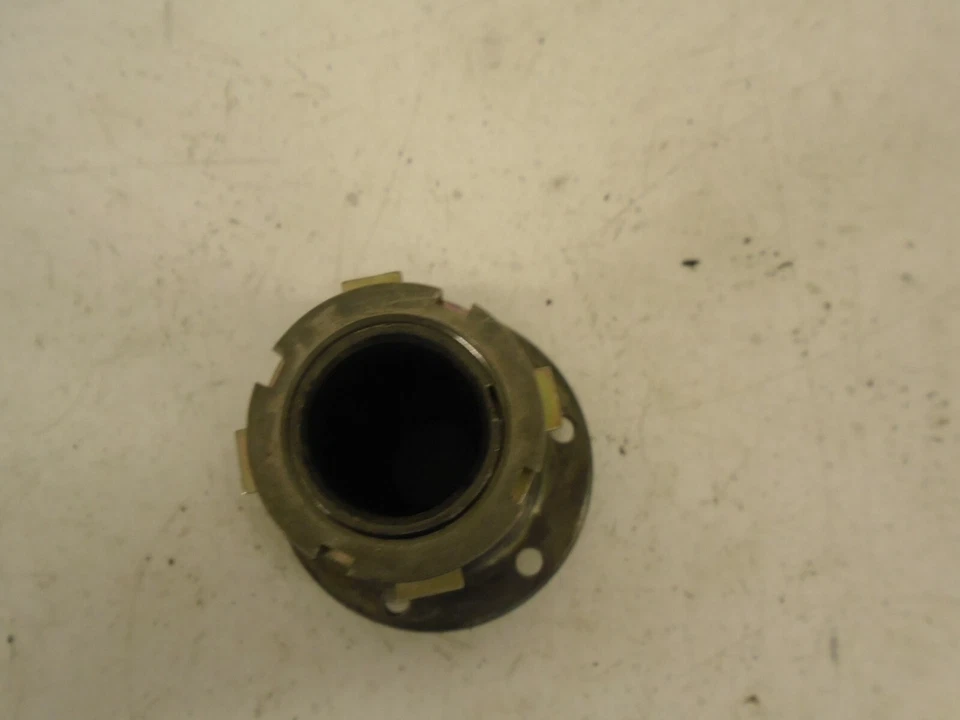 SPINDLE LARGE BEARING CHEVY K5 K10 K20 GMC K15 K25 DANA 44 GM 10 BOLT 1/2 3/4  - Image 3 of 4