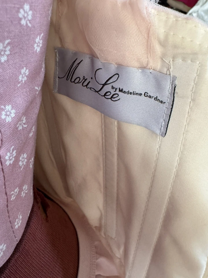 WOW!! Mori Lee by Madeline Gardner Light Pink Wedding Dress 31" waist 35" breast - Image 4 of 4