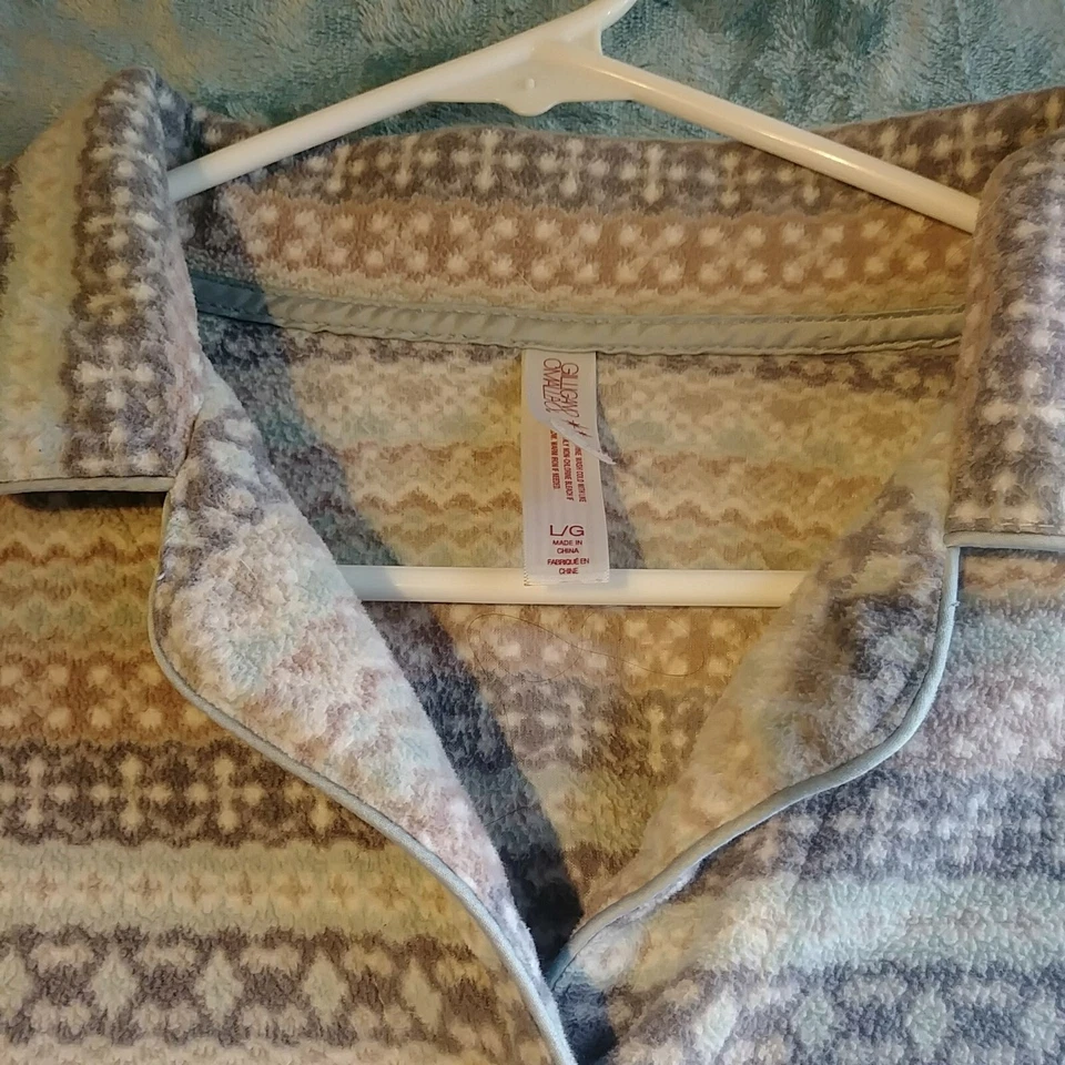 Women's Gilligan Omalley Fleece Pjs Size L - Image 3 of 4