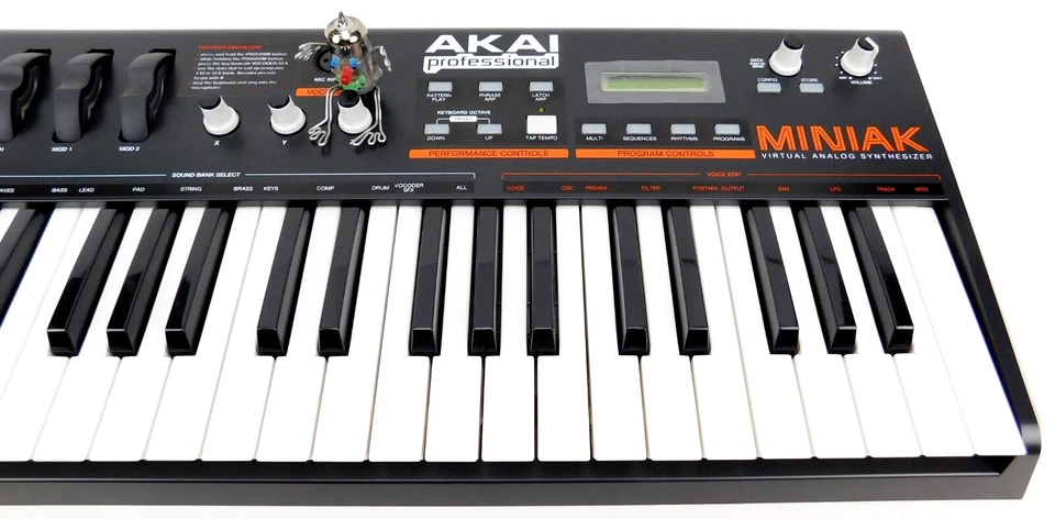AKAI Miniak Synthesizer Keyboard +Wie Neu + OVP + 1.5Jahre Garantie - Bild 4 von 4
