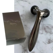 MDNA SKIN Onyx Black Face Skin Care Beauty Roller MTG carbon from Japan used