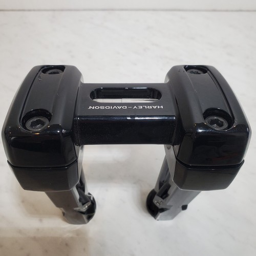 OEM Harley-Davidson 2024 CVO Road Glide Black FLTRSE Handlebar Risers Clamp Set - Foto 8 di 12