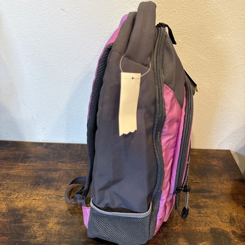 Swiss Gear MARS Computer Comfort Backpack Gear Bag - 13.5 X 8 X 18.5 - Image 2 of 4