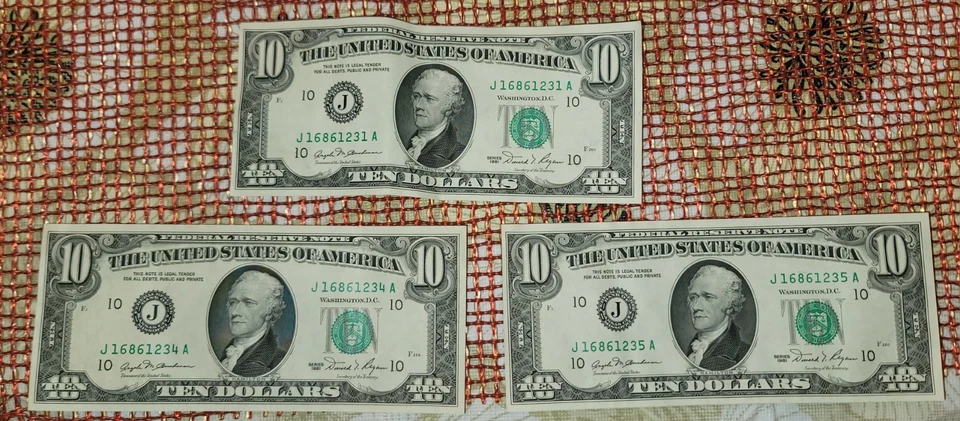 1981 - 7 $10 не бывшие в обращении банкноты последовательно #! J16861226A - 1229A, 1231, 1234-5 - Изображение 3 из 3