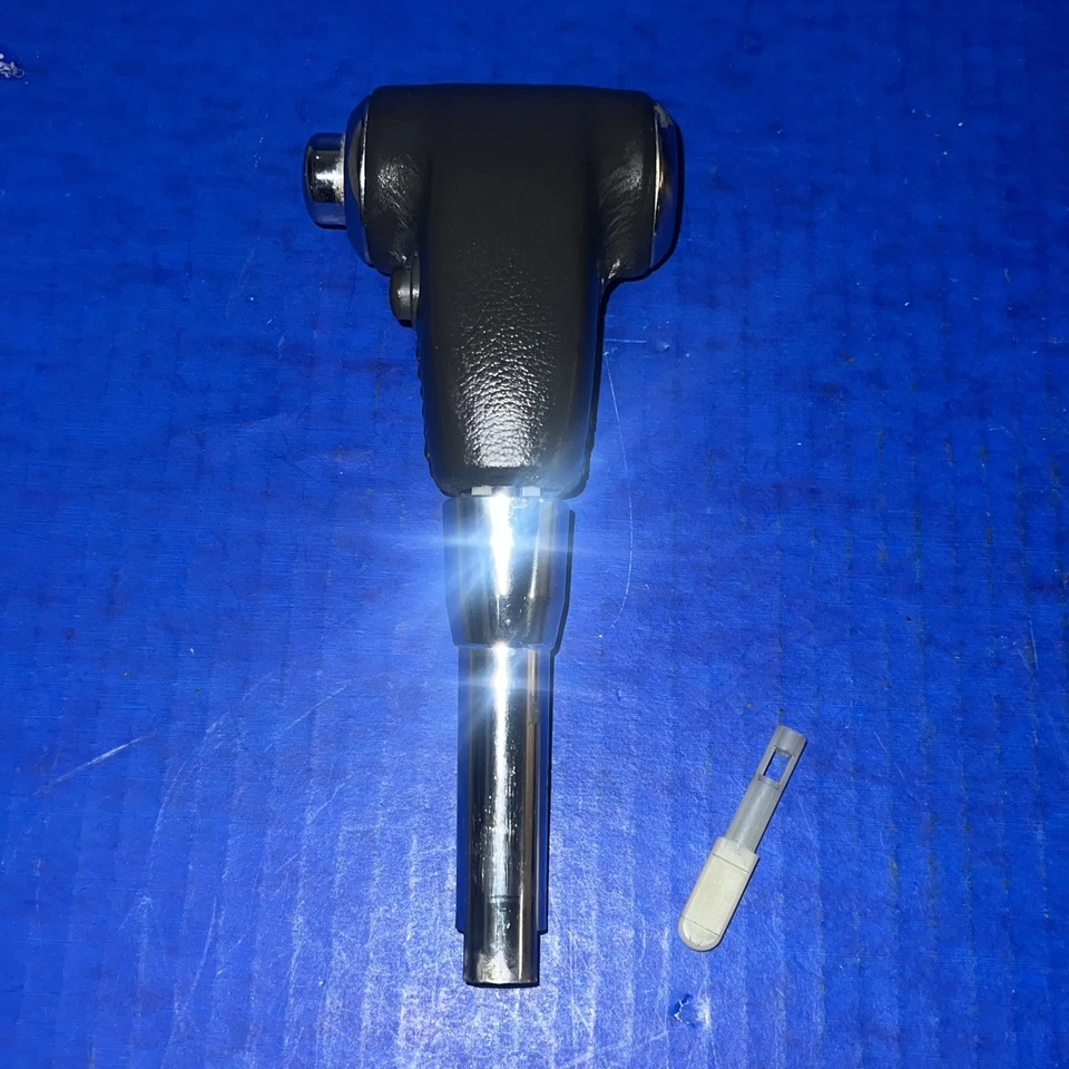 2005-2012 NISSAN XTERRA PATHFINDER FRONTIER GEAR Shifter Knob Black Leather - Image 2 of 4