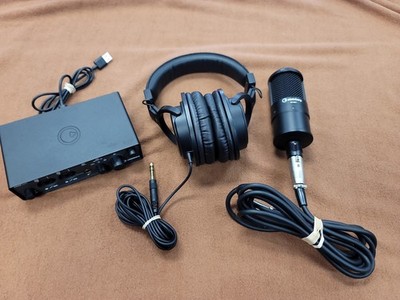 Steinberg UR22 MKII Recording Pack. ST-M01 Mic, ST-H01 Headphones IXO 22
