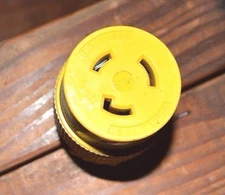 TURNLOK FEMALE CONNECTOR Plug 20A 125V L5-20 2P 3W P&S Pass & Seymour NEW L520C