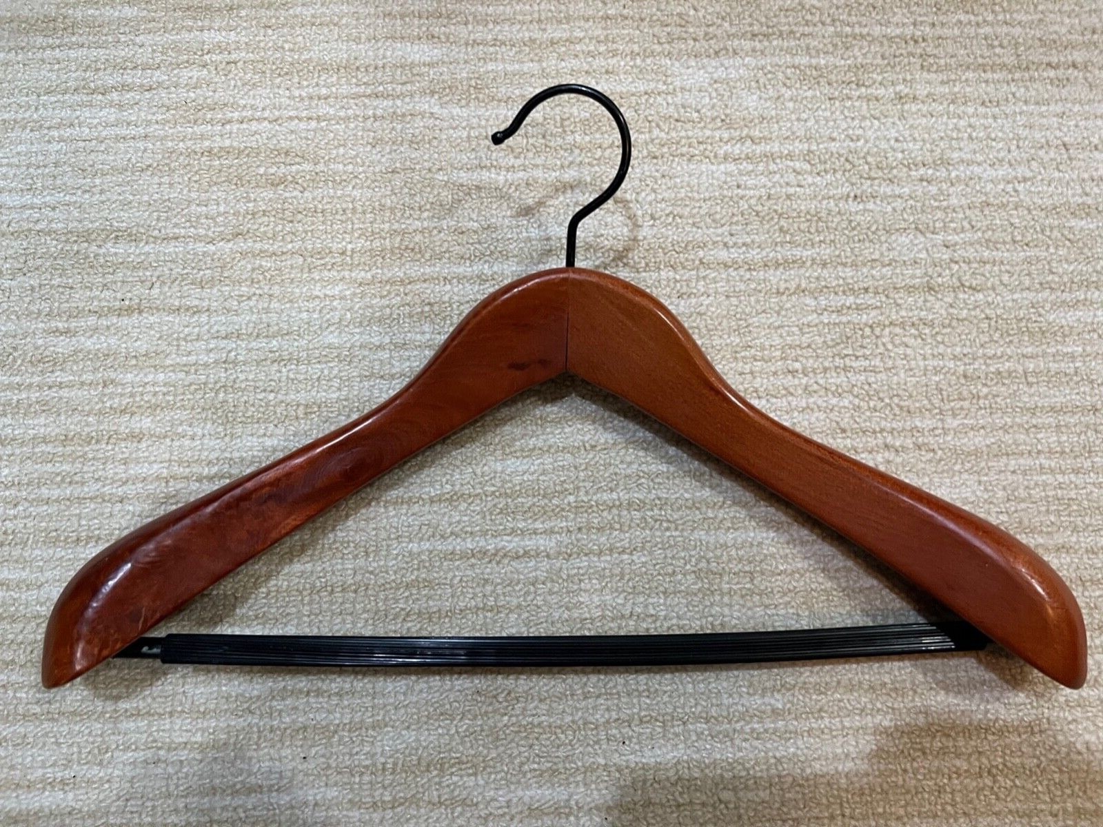 Men's Wooden Suit Hanger, Heavy Duty Rubberized Pant … Gem