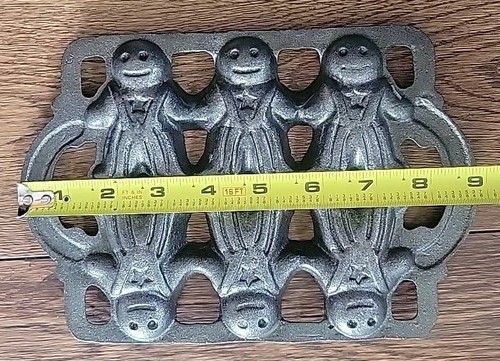 Cast Iron Gingerbread Man Women People Mold  Pan Christmas Cookie Sheet - Picture 6 of 6