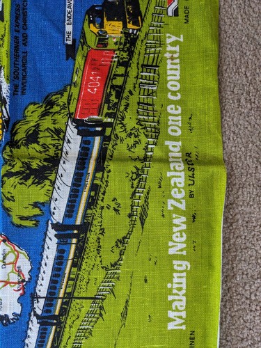 2 Premium VINTAGE LINEN SOUVENIR Teatowels Ulster New Zealand Railways + Kiwi - Picture 4 of 4