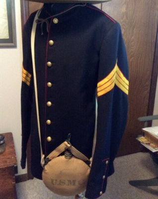 navy enlisted formal dress uniform Uniform: Dinner dress blue, Navy enlisted men, ranks E-1 through E-6. Country: Unknown Stock Photo