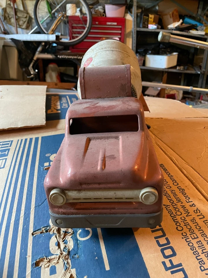 Camión mezclador de cemento concreto Structo de colección 10 ruedas listo para mezclar principios de los años 50 Dodge Foto 2 de 4