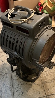 Großer Original ARRI Theater / Filmscheinwerfer Industriedesign Loft