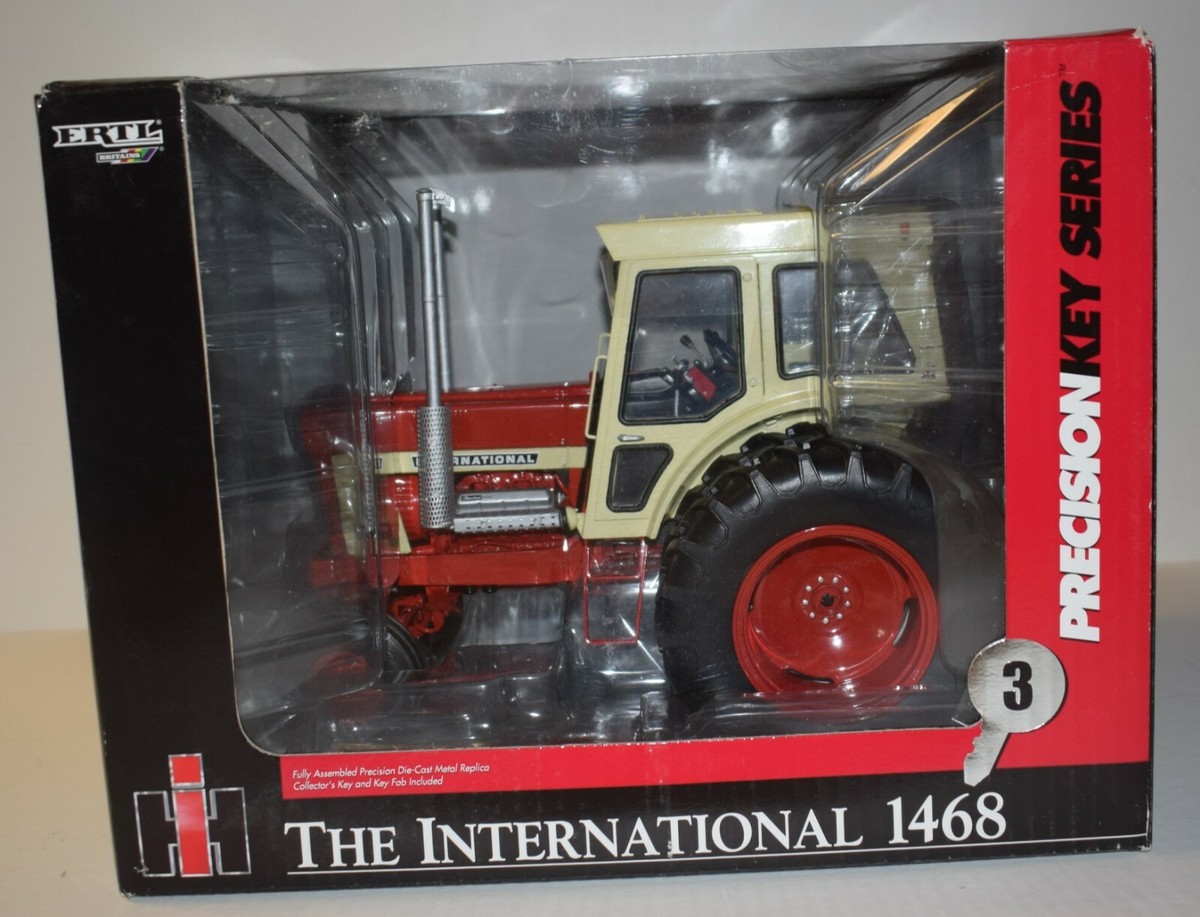 ERTL 1/16 INTERNATIONAL 1468 V8 TRACTOR - PRECISION KEY SERIES #3