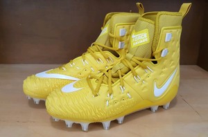 tacos nike dorados