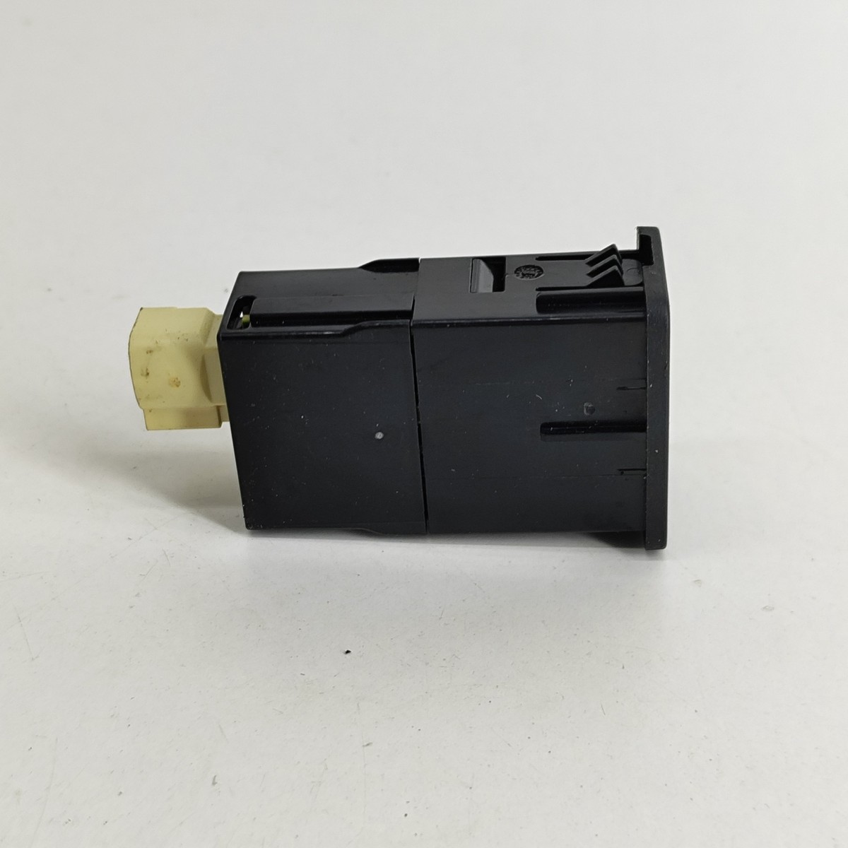 MERCEDES-BENZ EQB X243 Type C Port USB Connection A2478206301 2022  