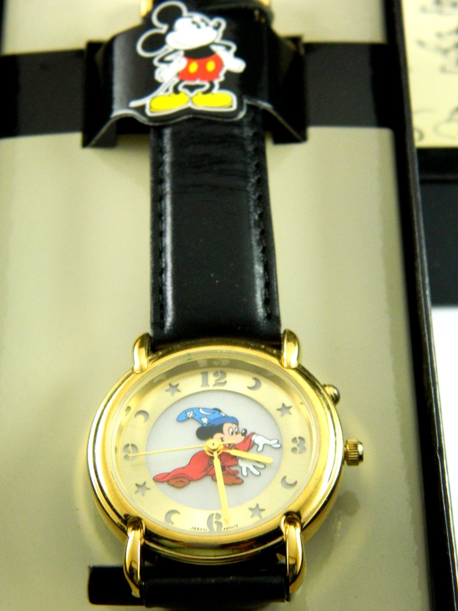 Sorcerer Mickey Mouse Watch - Disney- Gold Tone. Adult size  display picture 3
