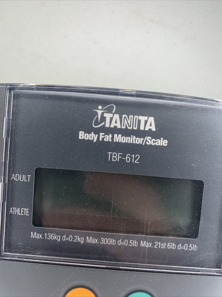 Tanita Body Fat Monitor Weight Scale TBF612 BMI Memory Battery Powered