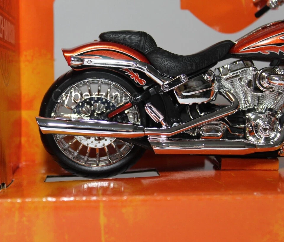 Modelo de motocicleta Maisto Harley Davidson 2014 CVO Breakout escala 1:12 - Imagem 4 de 4