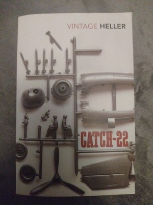 Catch 22 - Joseph Heller - Paperback