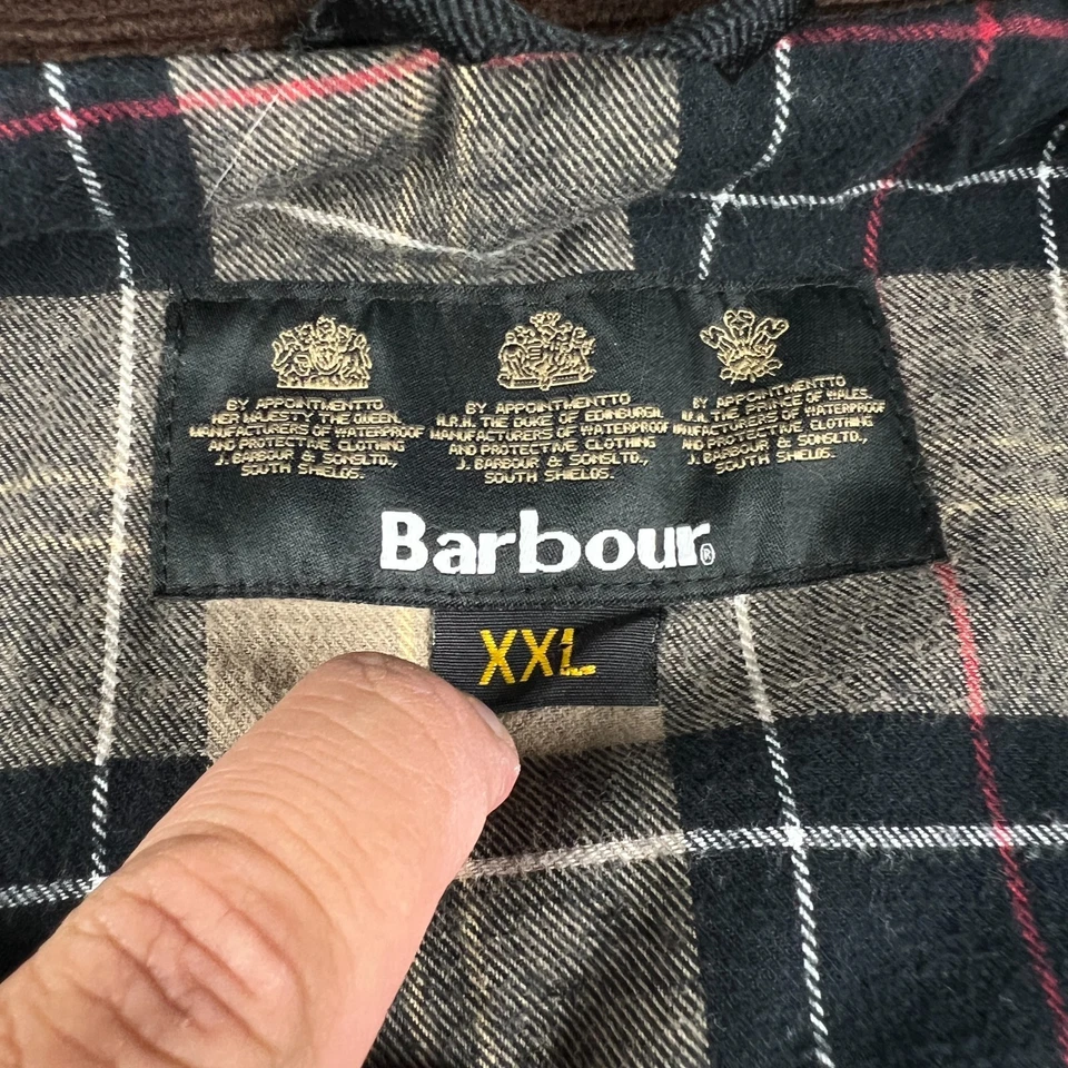 Chaqueta encerada Barbour Belsay cuello pana cremallera 2XL para mujer forrada de franela negra Foto 4 de 4
