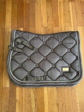 Equestrian Stockholm Schabracke, Farbe champagner, full, sehr guter Zustand