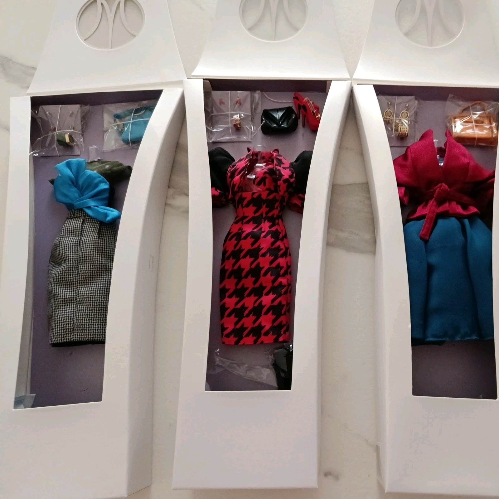 Fashion Royalty lotto vestiti