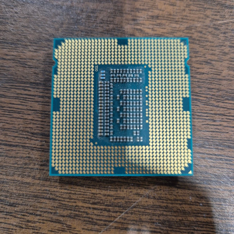 Procesador Intel Core I7-3770 (3,40 GHz, 4 núcleos, zócalo H2 LGA-1155) - SR0PK Foto 2 de 2