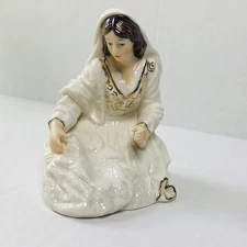 O'Well Porcelain Mary Nativity Replacement White with Gold Accents 4.25”