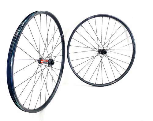 Wheelset DT Swiss 240 EXP Notubes CREST MK4   NEW Ratchet 36T